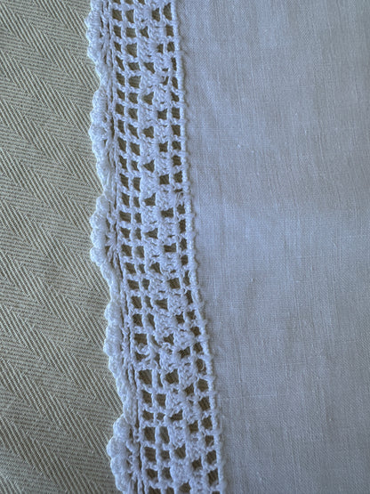 Vintage Linen Pure White Embroidered Table Runner 43x17